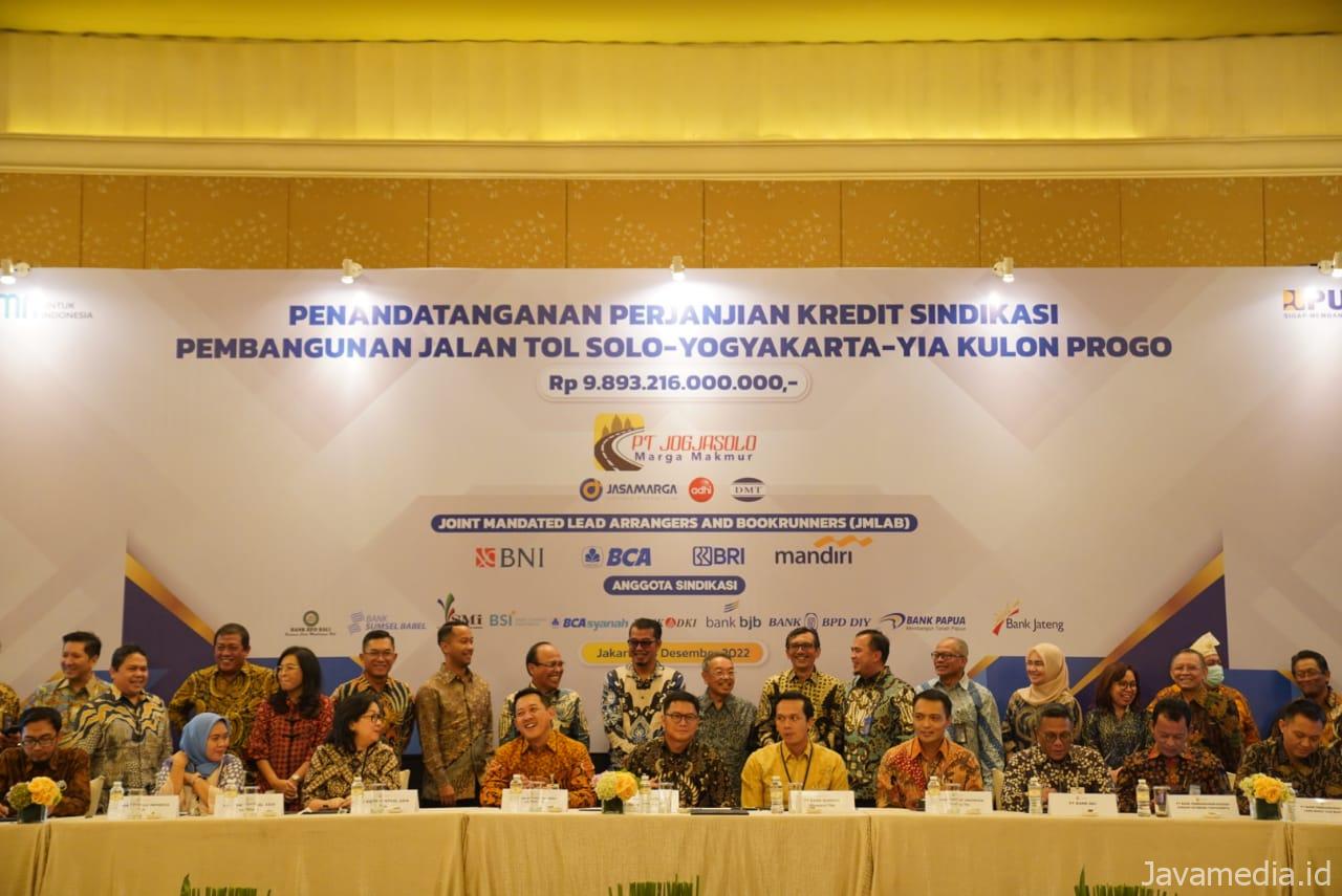 B8857607 85DE 4553 9F25 4821A659471B