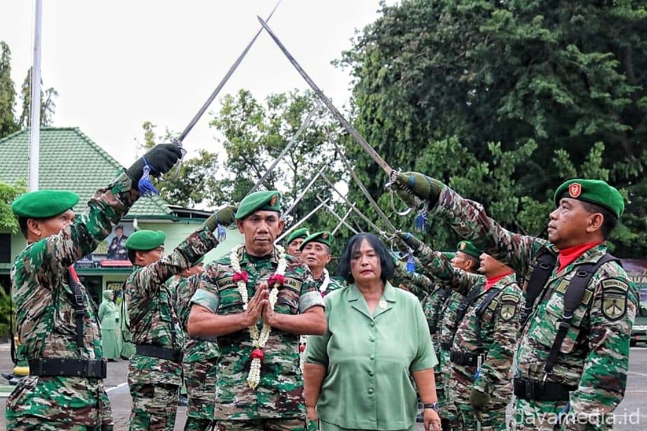 F03AD683 17C5 4A75 8B01 CABECDEF7D8E