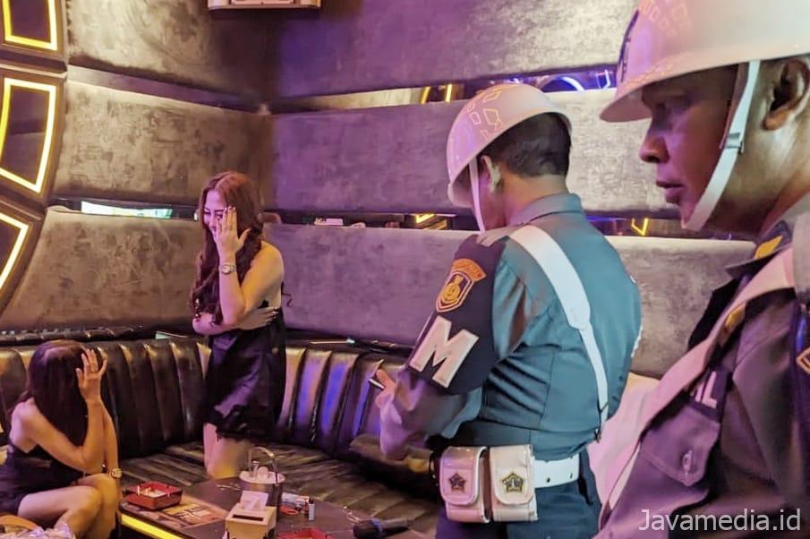 37C9C940 5268 468F AD4D D29F6751AB00