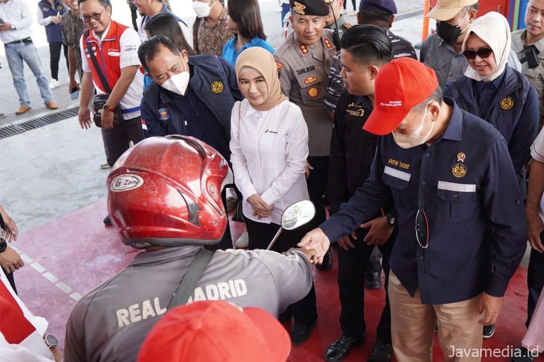 B7CFE23C 2030 4109 BAC8 2CC362CD2EB8