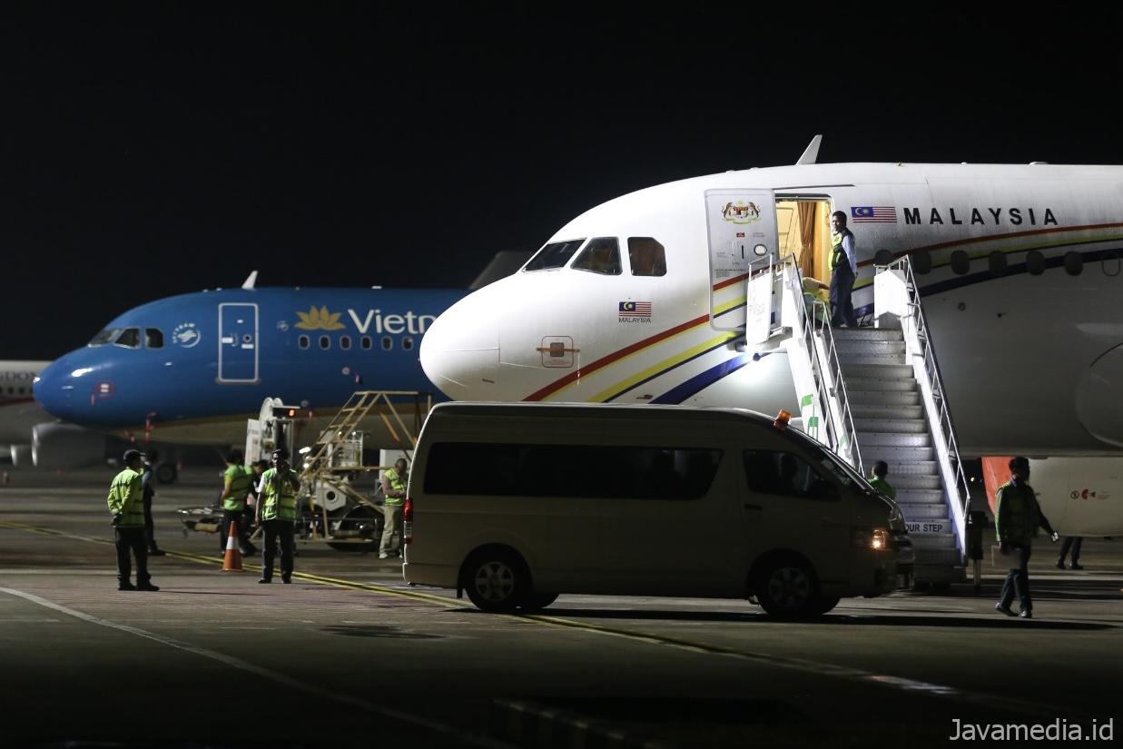 3B84246A 6403 4F51 8618 BC45B62E32D4