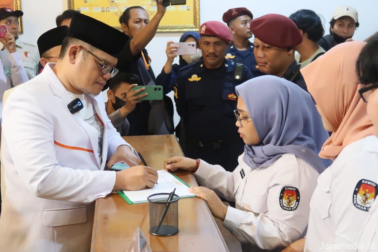 9E9BE5DD E8B1 47F0 B46B A6FDD84307EA