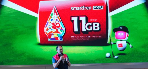 Andrijanto muljono, ceo smartfren saat meluncurkan kartu perdana smartfren golf