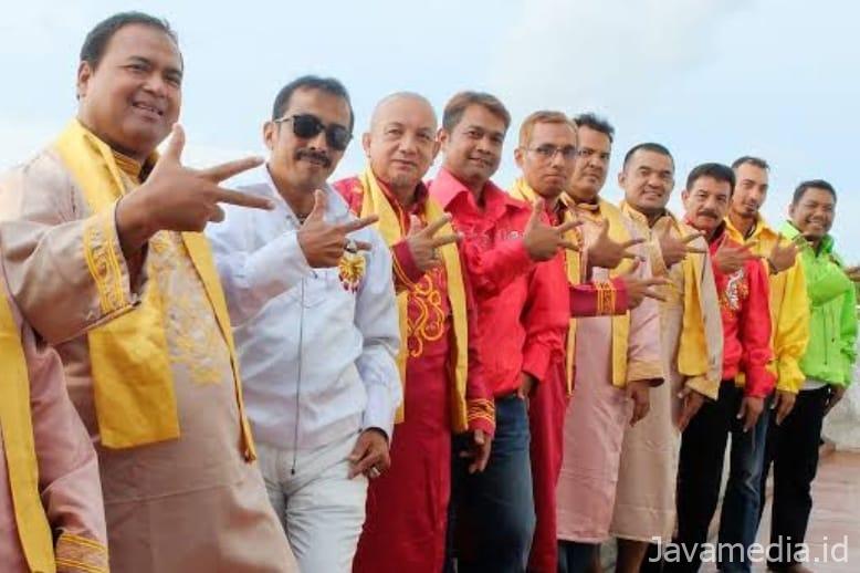 C681ACFD BC04 484B 89EF DF7D192737F9