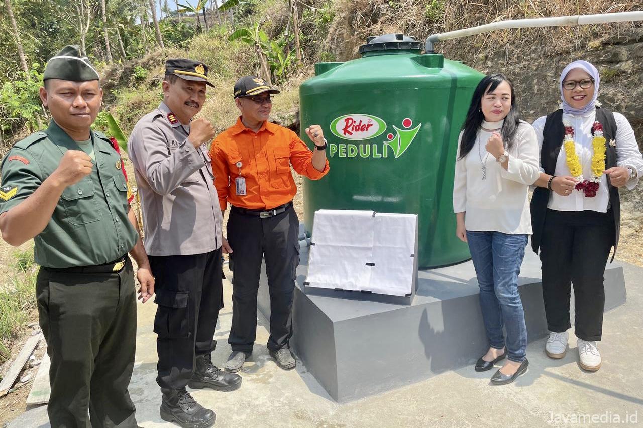 4E526A29 C63D 475D 9A3F C81A8B470BE8