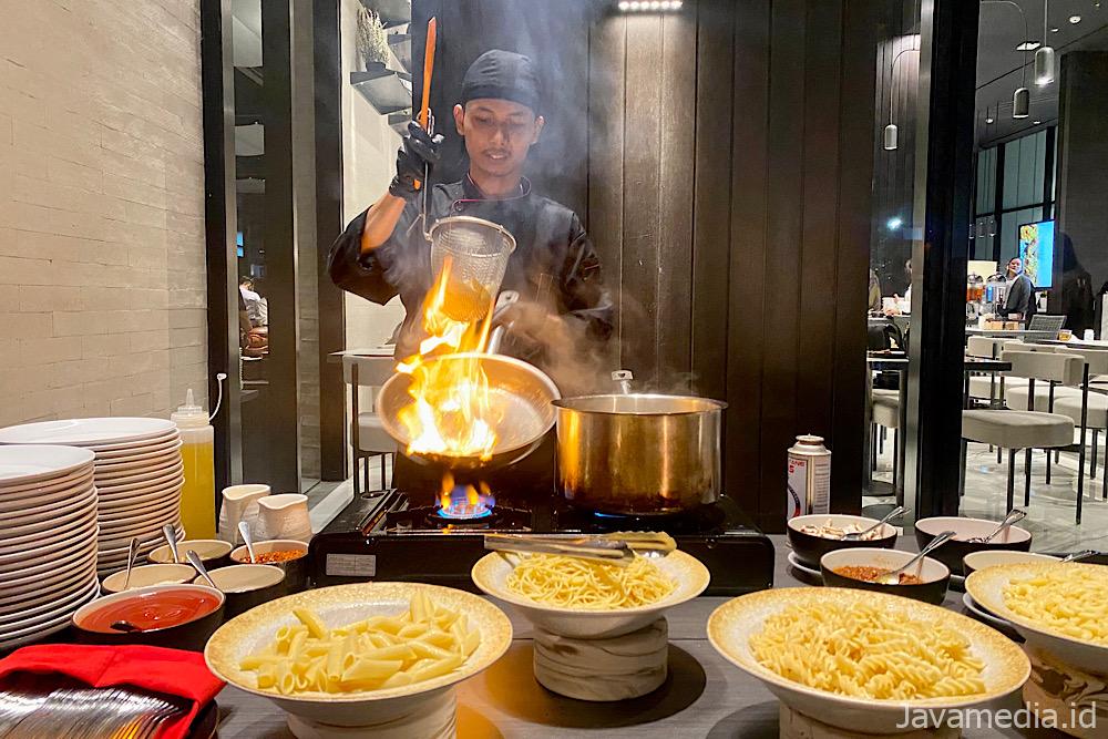 78C98EBF 2798 42EF BD5D FB31B4C77B16