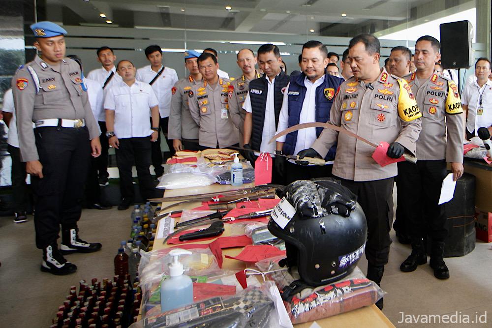 3FCE7477 B575 4A0E 90C3 A64E03B61C8D