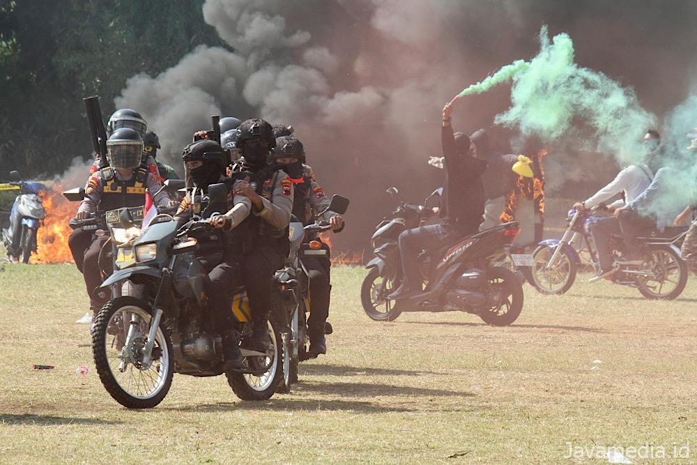 6457ba43 Ffee 4017 9098 371b1ef2e0b3