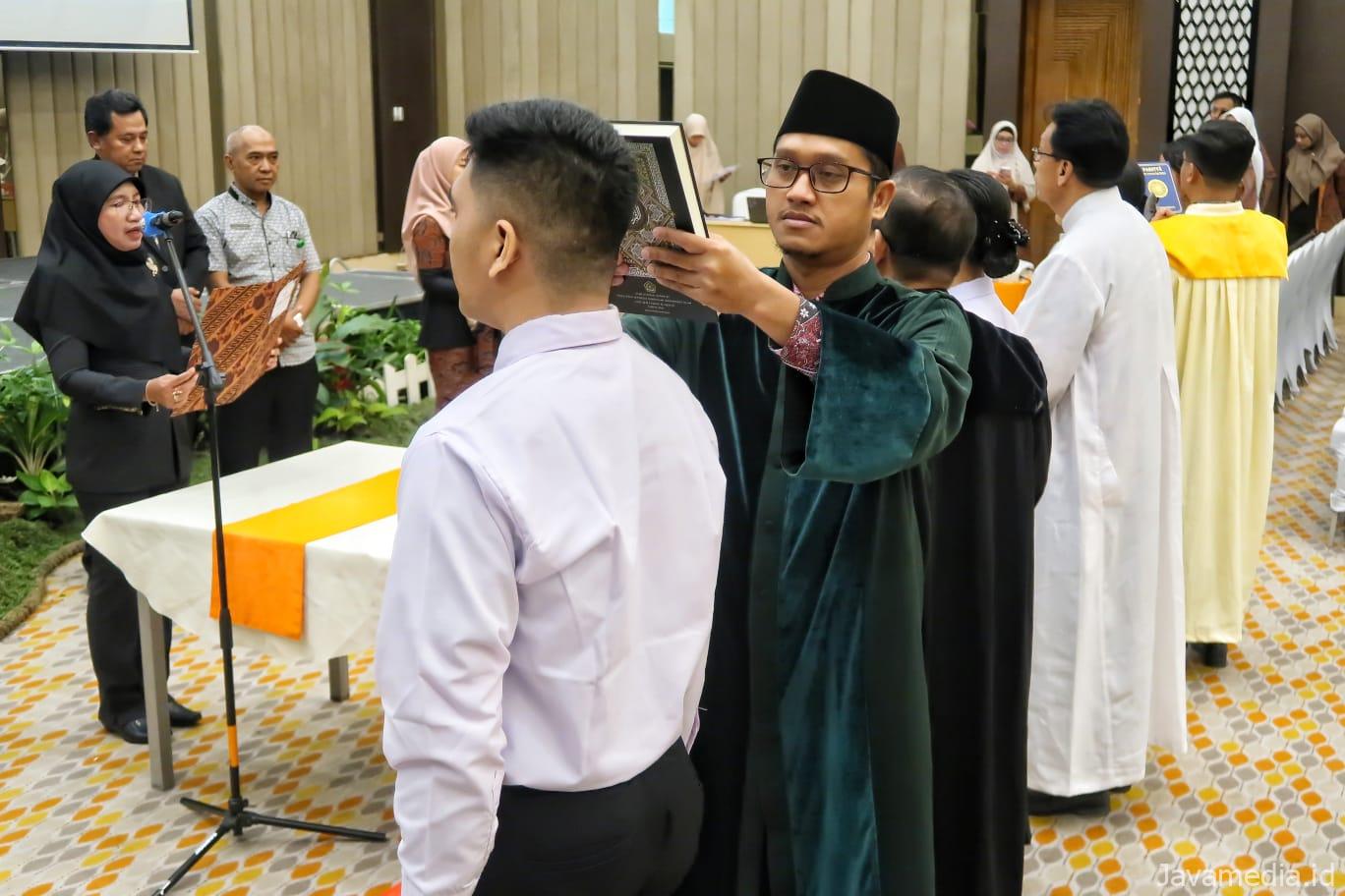 8f45b982 D9b4 4cb9 8a63 F89e4e01ce42