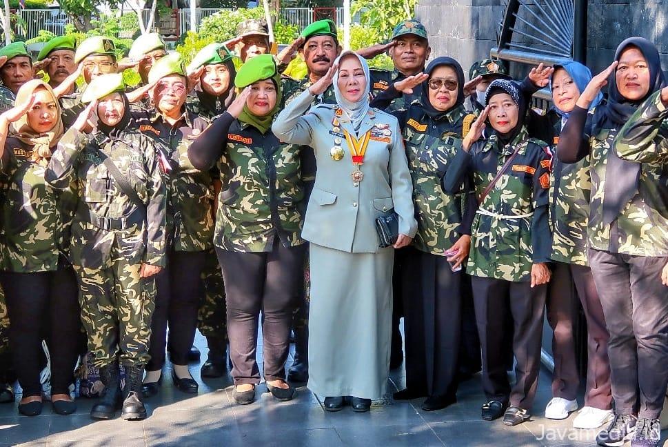 C3272161 5ef7 4bea A833 45b42bbb9d54