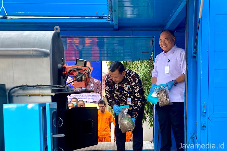 5fe0799c f6ae 48e3 b0c0 35ad4aea0d85