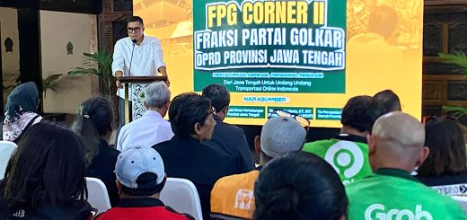 000c438b f8fb 41c5 8a3f 642692a4a466