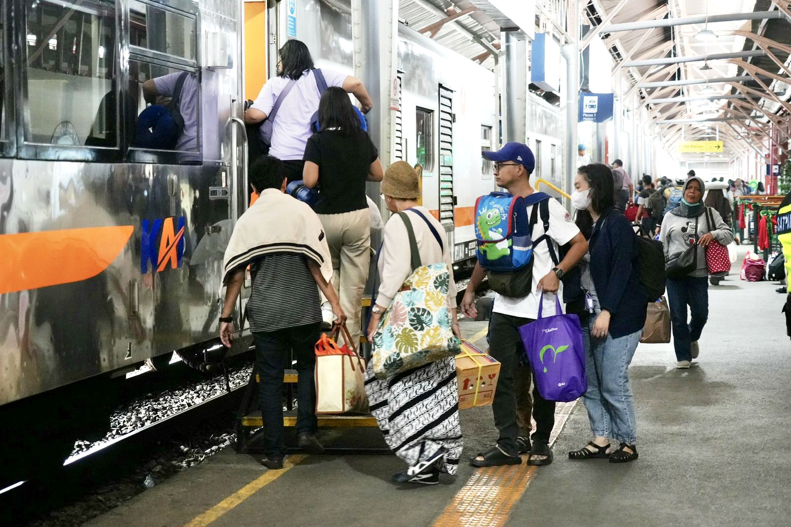 49EC38EB 5ADF 4479 A328 272BEDBBF982