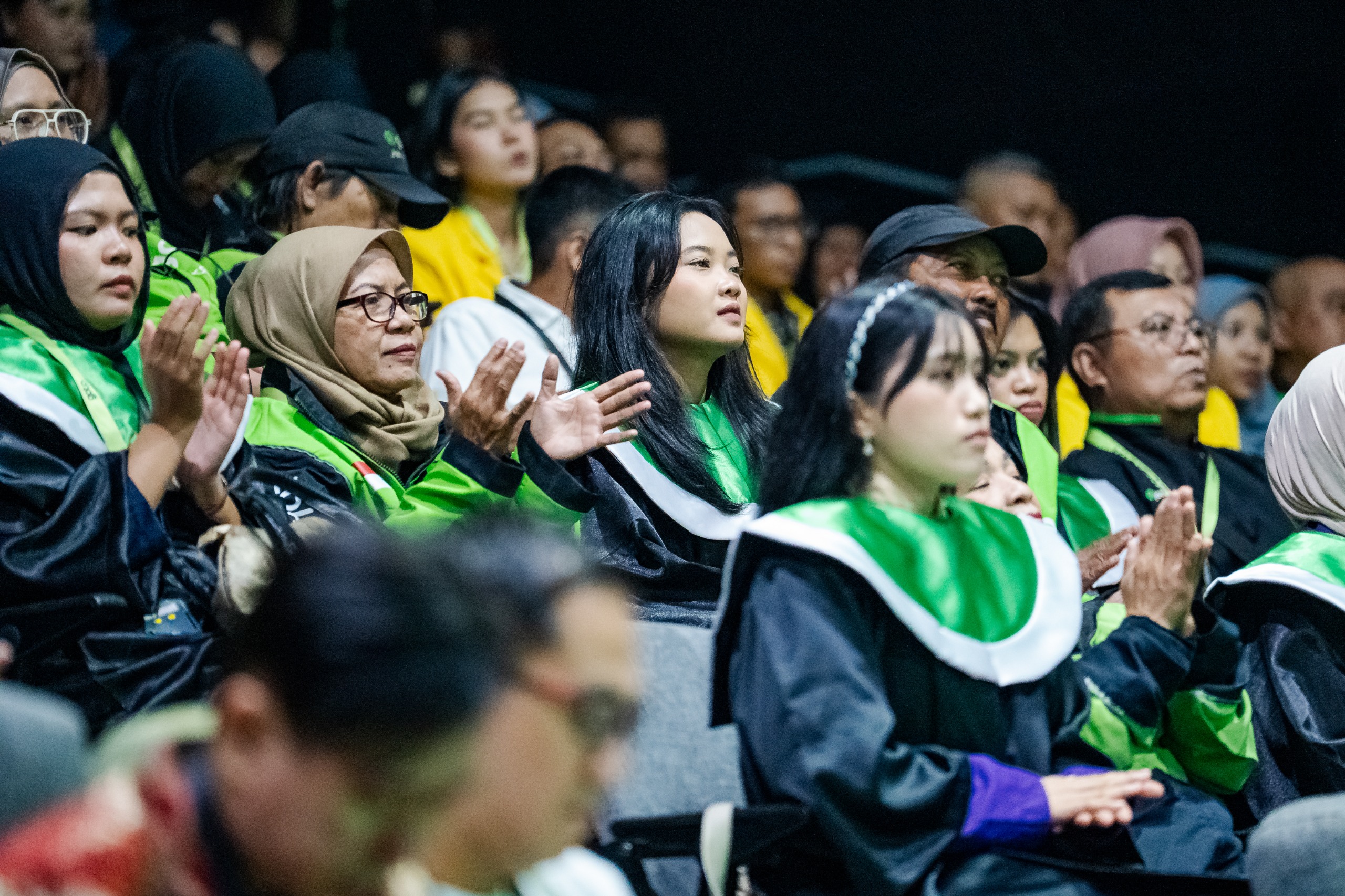 57F724DD 186F 44CE BB87 9C574A946083