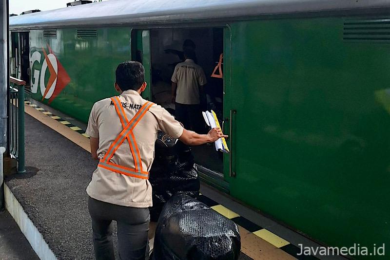 809D0C92 6DA9 42DE 9041 CD4EF96DF70B