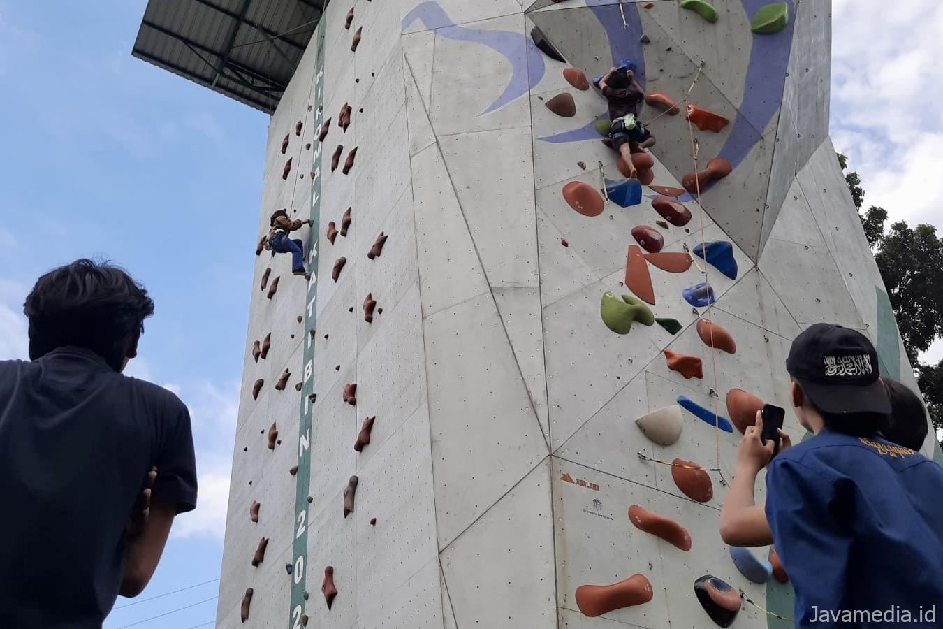 3cc285e5 4abc 47b1 b81c 1cee6110fe13