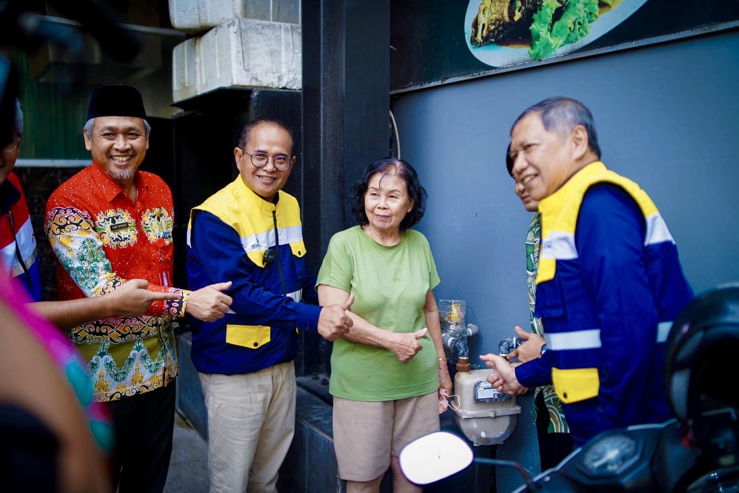 4b10724f 8d10 4e37 a4c0 f24ce7a13e74