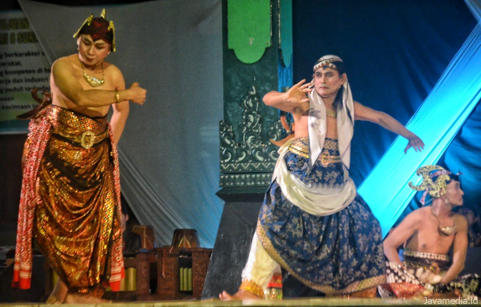 5deb21b1 4c63 4602 851c e9c8cf10b70b