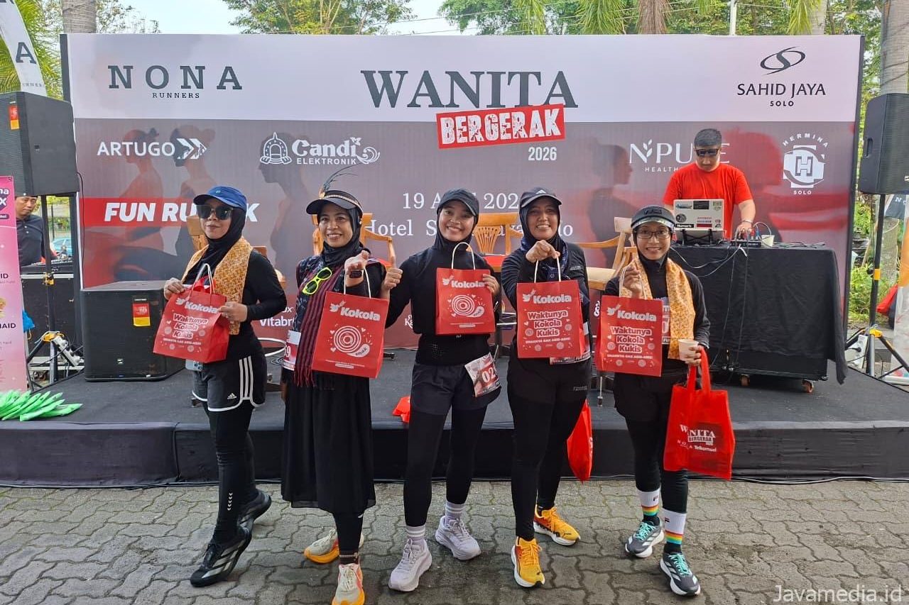 Wanita Bergerak