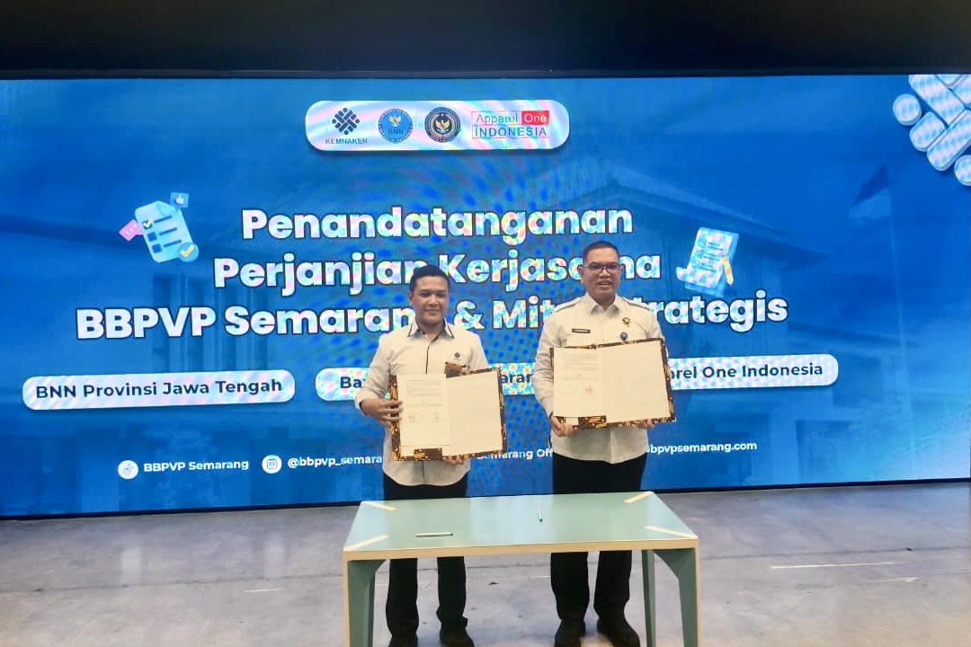 Ab3f45d7 8d1f 4d90 9cae 69c40e7ca3ab